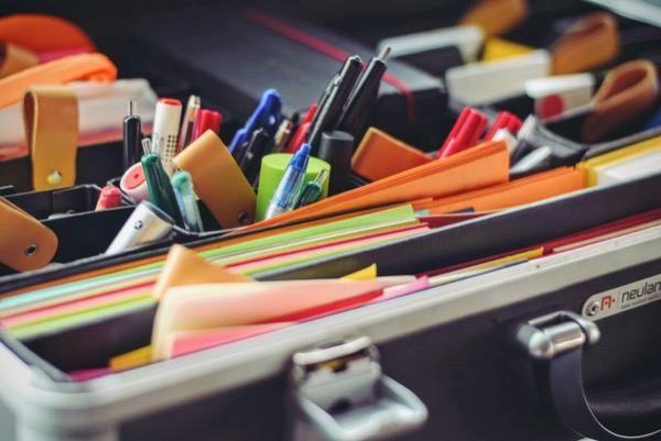 The Cognitive Advantages of Analog Tools